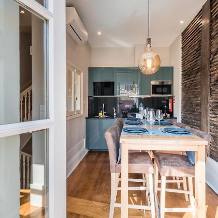 Guestready - Chic Retreat In The Heart Of Porto Apartman Kültér fotó