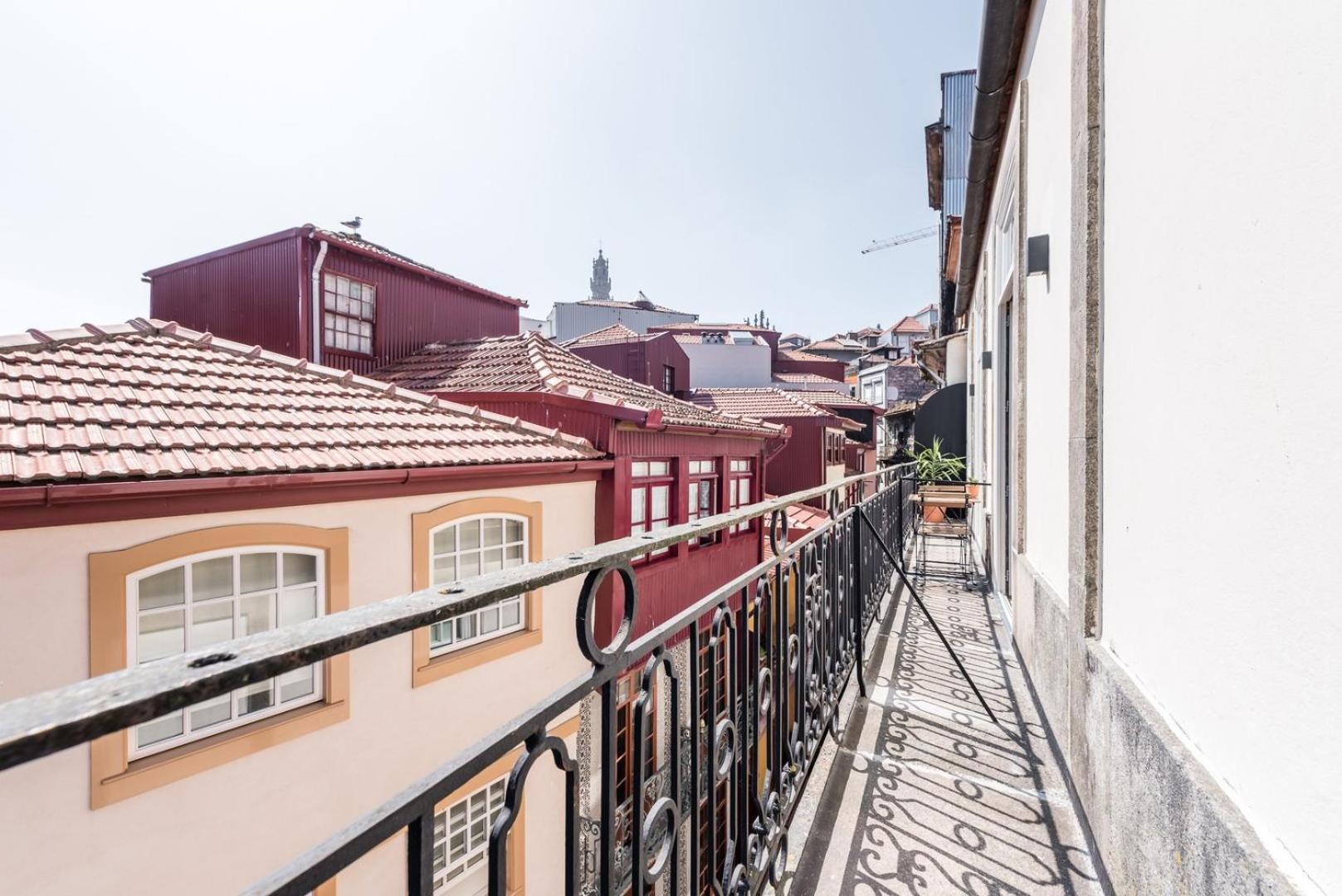Guestready - Chic Retreat In The Heart Of Porto Apartman Kültér fotó